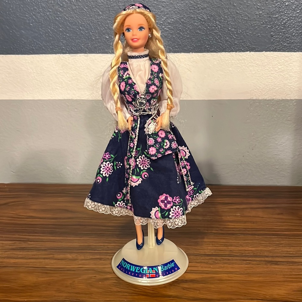 Mattel Norwegian Barbie